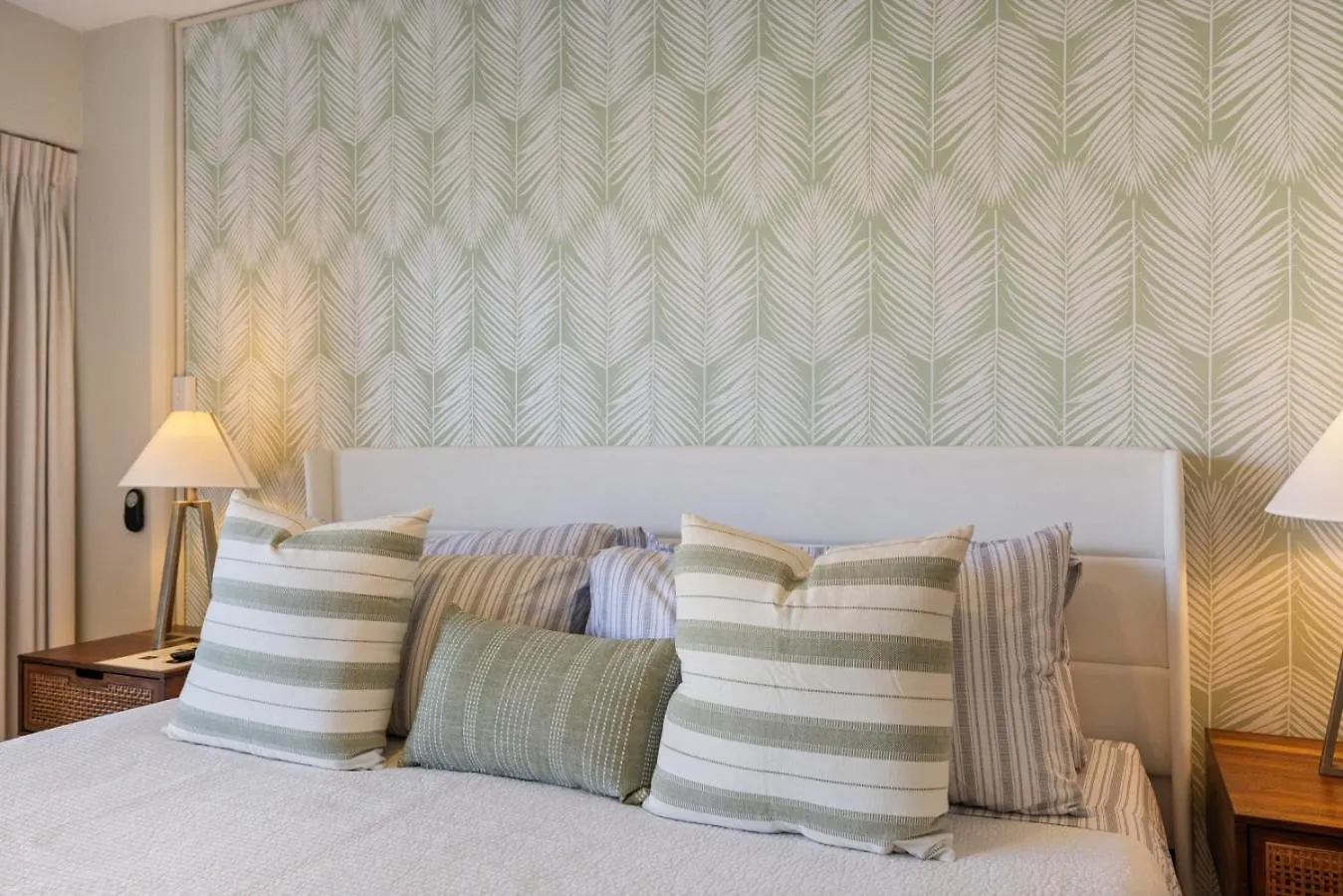 1419 Ilikai Collection 5 Luxury And Beachfront Location Honolulu 0*,