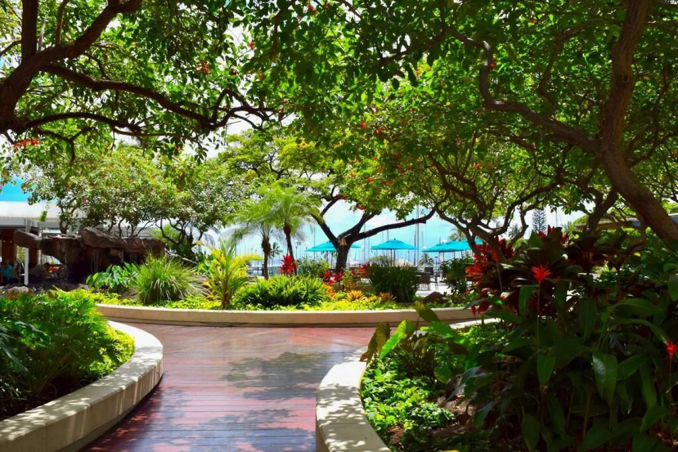 1419 Ilikai Collection 5 Luxury And Beachfront Location location